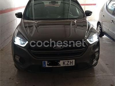 Gris / plata Usado 2019 Ford Kuga ST-Line SUV | 17.300 € (Un poco caro)
