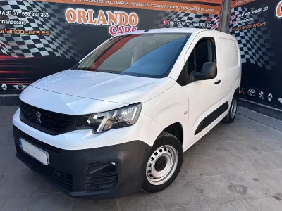 Usado Peugeot Partner 100 CV (73 kW) 2021 Blanco Monovolumen
