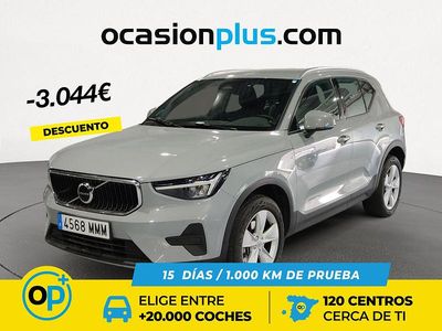 Gris Usado 2023 Volvo XC40 Momentum SUV | 33.490 € (Un poco caro)