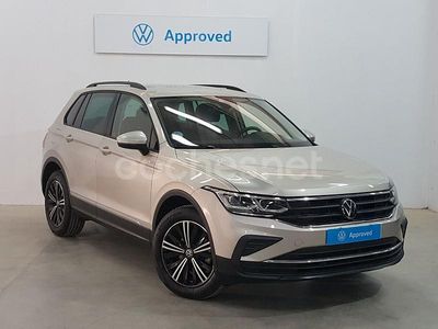 Gris / plata Usado 2024 VW Tiguan Life SUV | 31.900 € (Buen precio)