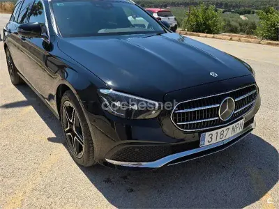 Usado Mercedes E300 313 CV (230 kW) 2023 Negro Familiar