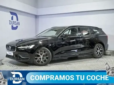 Usado Volvo V60 197 CV (144 kW) 2023 Negro Familiar