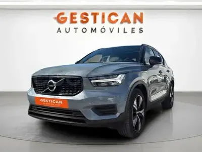 Käytetty Volvo XC40 R-Design 262 HP (192 kW) 2022 Sininen Katumaasturi