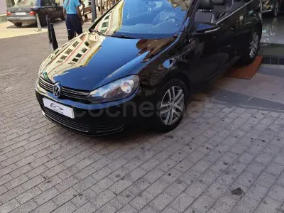 Usado VW Golf Cabriolet 122 CV (89 kW) 2013 Negro Descapotable