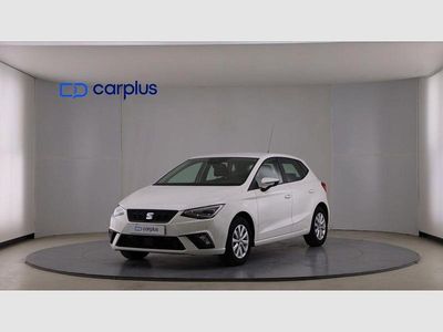 Usado Seat Ibiza Style 110 CV (80 kW) 2022 Blanco (sólido) Utilitario