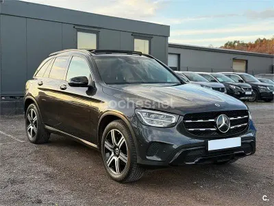 Usado Mercedes GLC220 194 CV (142 kW) 2022 Gris / plata Coupe