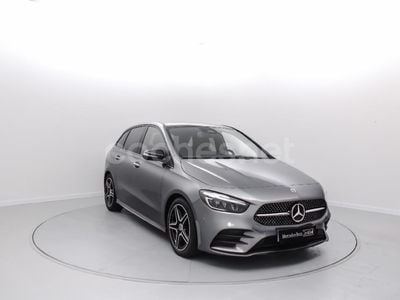Mercedes B200