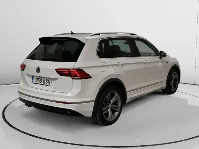 Usado VW Tiguan Sportline 150 CV (110 kW) 2018 Blanco SUV