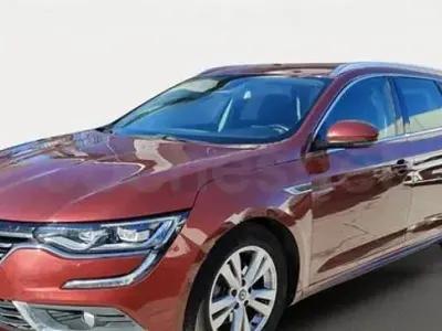 Begagnad Renault Talisman Zen 131 HK (96 kW) 2017 Röd Kombi
