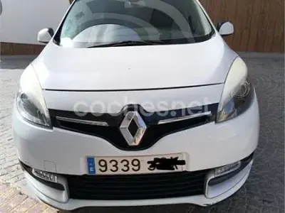Usado Renault Scenic E-Tech 115 CV (84 kW) 2015 Blanco Monovolumen