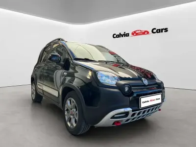Usado Fiat Panda Cross Cross 69 CV (50 kW) 2022 Negro Utilitario
