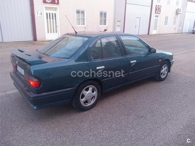 Usado Nissan Primera 75 CV (55 kW) 1996 Verde Familiar