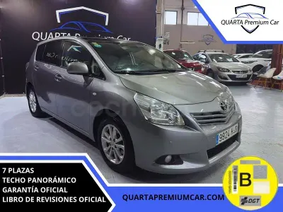 Usado Toyota Verso Active 132 CV (97 kW) 2012 Gris / plata Monovolumen