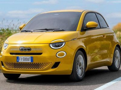 Usado Fiat 500 Dolcevita 71 CV (52 kW) 2022 Negro Utilitario