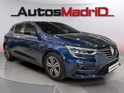 Usado Renault Mégane IV Zen 140 CV (102 kW) 2021 Azul Berlina