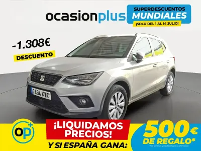 Usado Seat Arona Ecomotive 95 CV (69 kW) 2019 Gris SUV