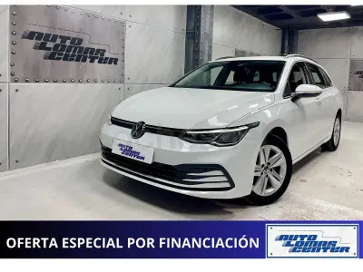 Usado VW Golf VIII 115 CV (84 kW) 2021 Blanco Familiar