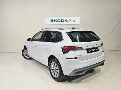 Usado Skoda Kamiq Selection 115 CV (84 kW) 2025 Blanco SUV