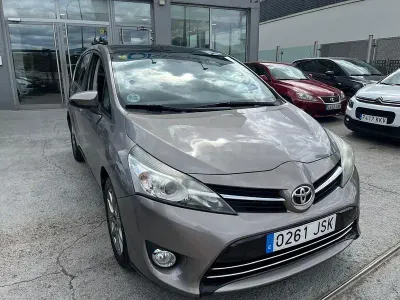 Käytetty Toyota Verso
