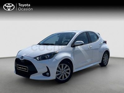 Usado Toyota Yaris Hybrid Active 116 CV (85 kW) 2023 Blanco Berlina