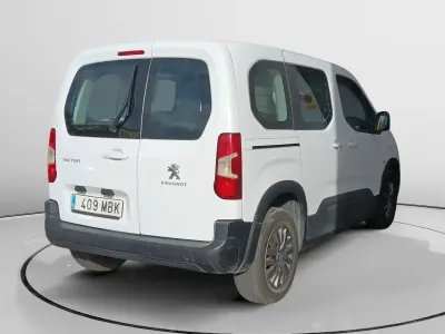 Usado Peugeot Rifter Active 102 CV (75 kW) 2022 Blanco Monovolumen