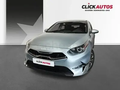 Usado Kia Ceed 100 CV (73 kW) 2025 Gris / plata Utilitario