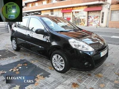 Negro Usado 2014 Renault Clio IV Authentique Utilitario | 6499 € (Super precio)