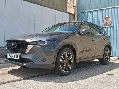 Usado Mazda CX-5 165 CV (121 kW) 2022 Gris / plata SUV