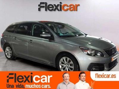 Usado Peugeot 308 Style 100 CV (73 kW) 2020 Gris Utilitario
