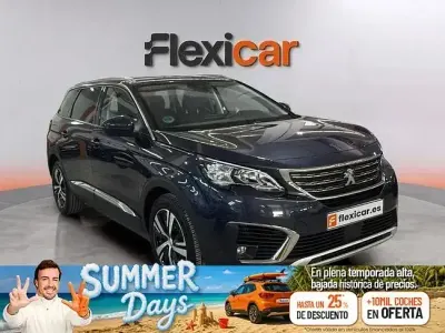 Usado Peugeot 5008 Active 130 CV (95 kW) 2019 Azul SUV