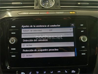 Usado VW Arteon 150 CV (110 kW) 2019 Gris / plata Utilitario
