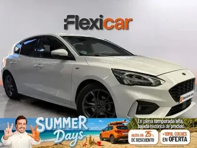 Usado Ford Focus ST-Line 120 CV (88 kW) 2021 Blanco