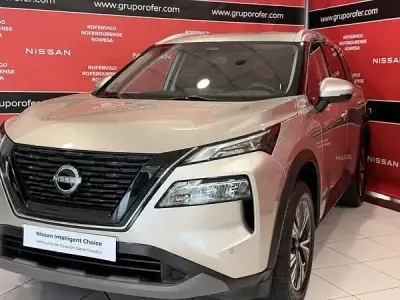 Usado Nissan X-Trail N-Connecta 213 CV (156 kW) 2024 Champagne silver galaxy black SUV