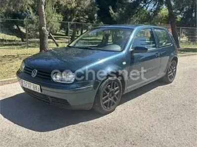 Usado VW Golf IV Highline 115 CV (84 kW) 2002 Azul Berlina