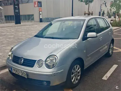 Używany VW Polo Highline 75 KM (55 kW) 2005 Szary Hatchback