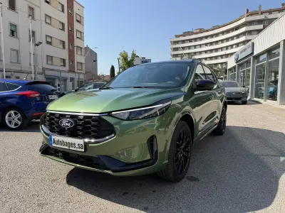 Nuevo Ford Kuga ST-Line X 242 CV (177 kW) 2026 Verde SUV