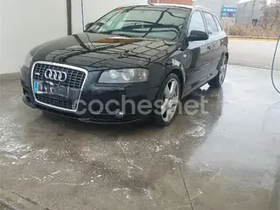 Usado Audi A3 Sportback Attraction 140 CV (102 kW) 2006 Negro Utilitario