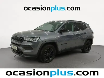 Usado Jeep Compass Night Eagle 131 CV (96 kW) 2022 Gris oscuro SUV