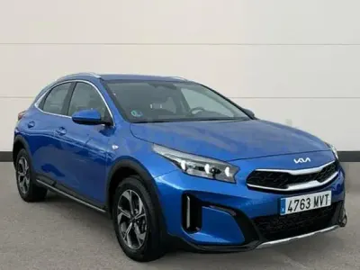 Usado Kia XCeed 140 CV (102 kW) 2024 Azul SUV