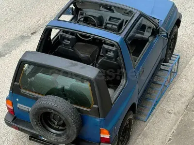 Usado Suzuki Vitara 81 CV (59 kW) 1994 Azul Familiar