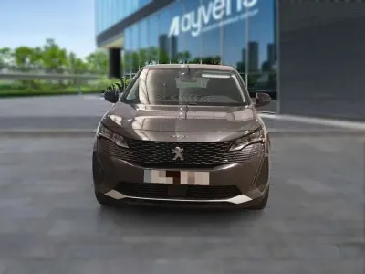 Usado Peugeot 3008 Active 131 CV (96 kW) 2022 Gris SUV