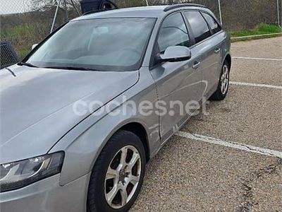 Usado Audi A4 143 CV (105 kW) 2010 Gris / plata Familiar