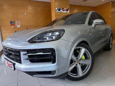 Plata metalizado Usado 2024 Porsche Cayenne SUV | 103.900 € (Caro)
