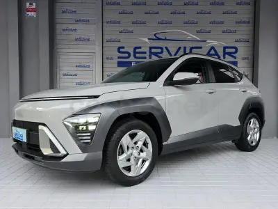 Usado Hyundai Kona 120 CV (88 kW) 2024 Beige SUV