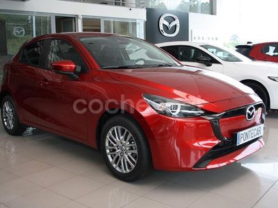 Rojo Nuevo 2025 Mazda 2 Exclusive-Line Berlina | 22.500 € (Un poco caro)