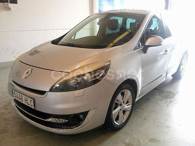 Usado Renault Grand Scénic III Dynamique 130 CV (95 kW) 2012 Gris / plata Monovolumen