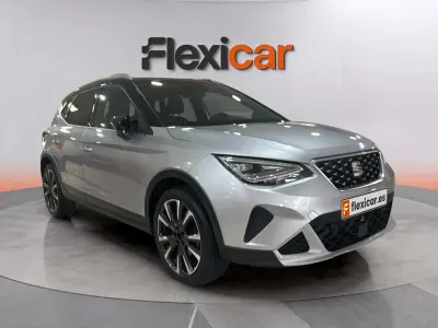 Usado Seat Arona Style 116 CV (85 kW) 2024 Gris SUV