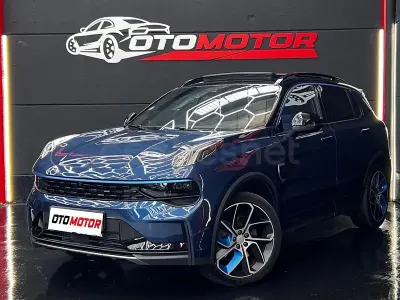 Usado Lynk & Co 01 261 CV (191 kW) 2023 Azul SUV