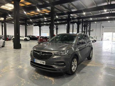 Usado Opel Grandland X Selective 130 CV (95 kW) 2019 Gris / plata SUV