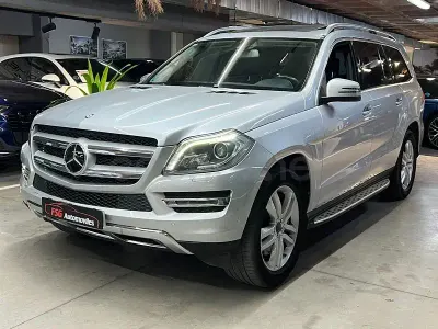 Usado Mercedes GL500 435 CV (319 kW) 2013 Gris / plata SUV